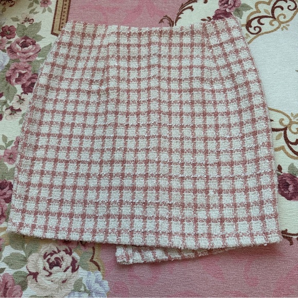 Cute Winter Tweed pink skirt π©·π - Picture 2 of 2